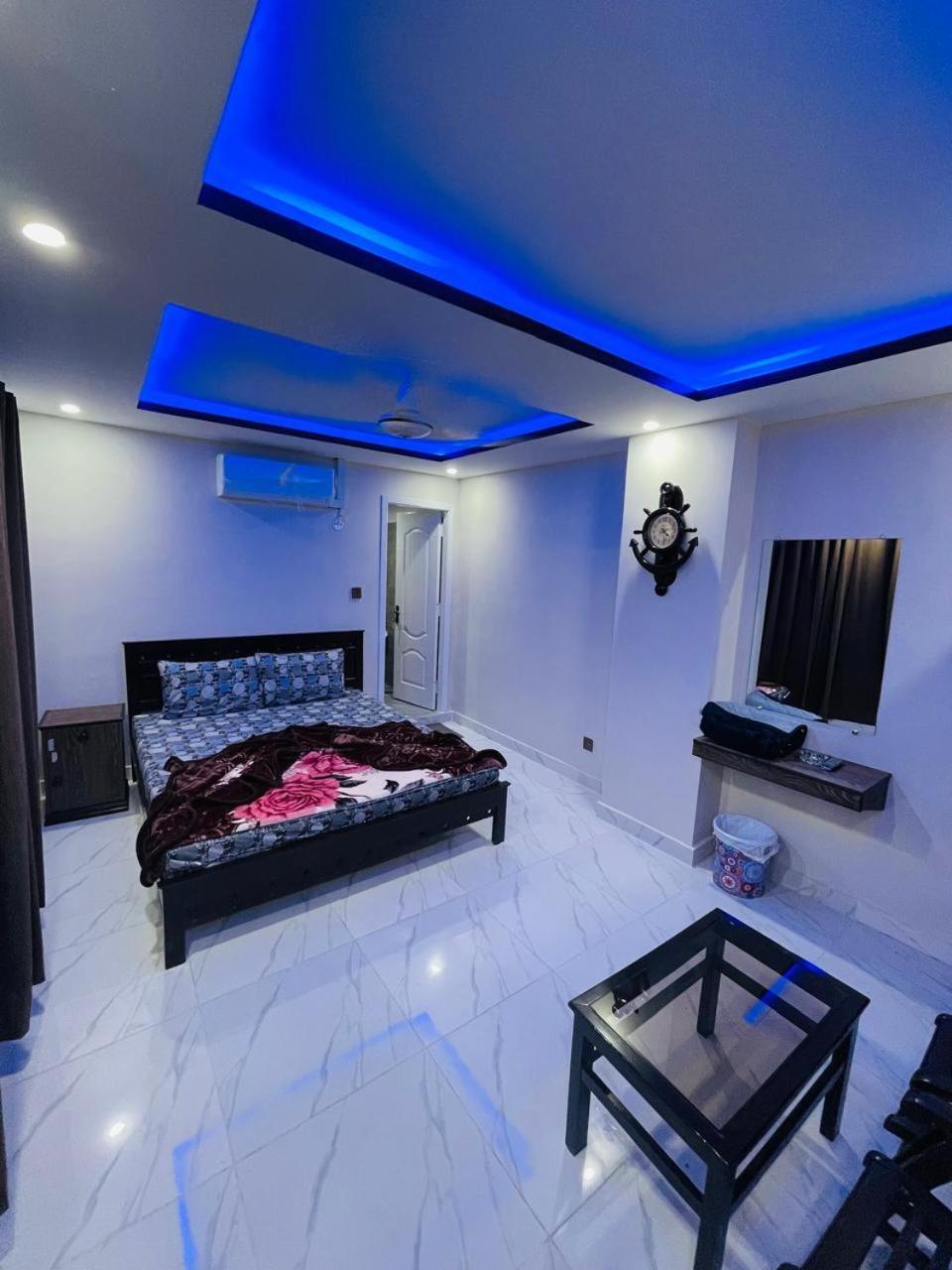 Moven Inn Hotel איסלמאבד מראה חיצוני תמונה